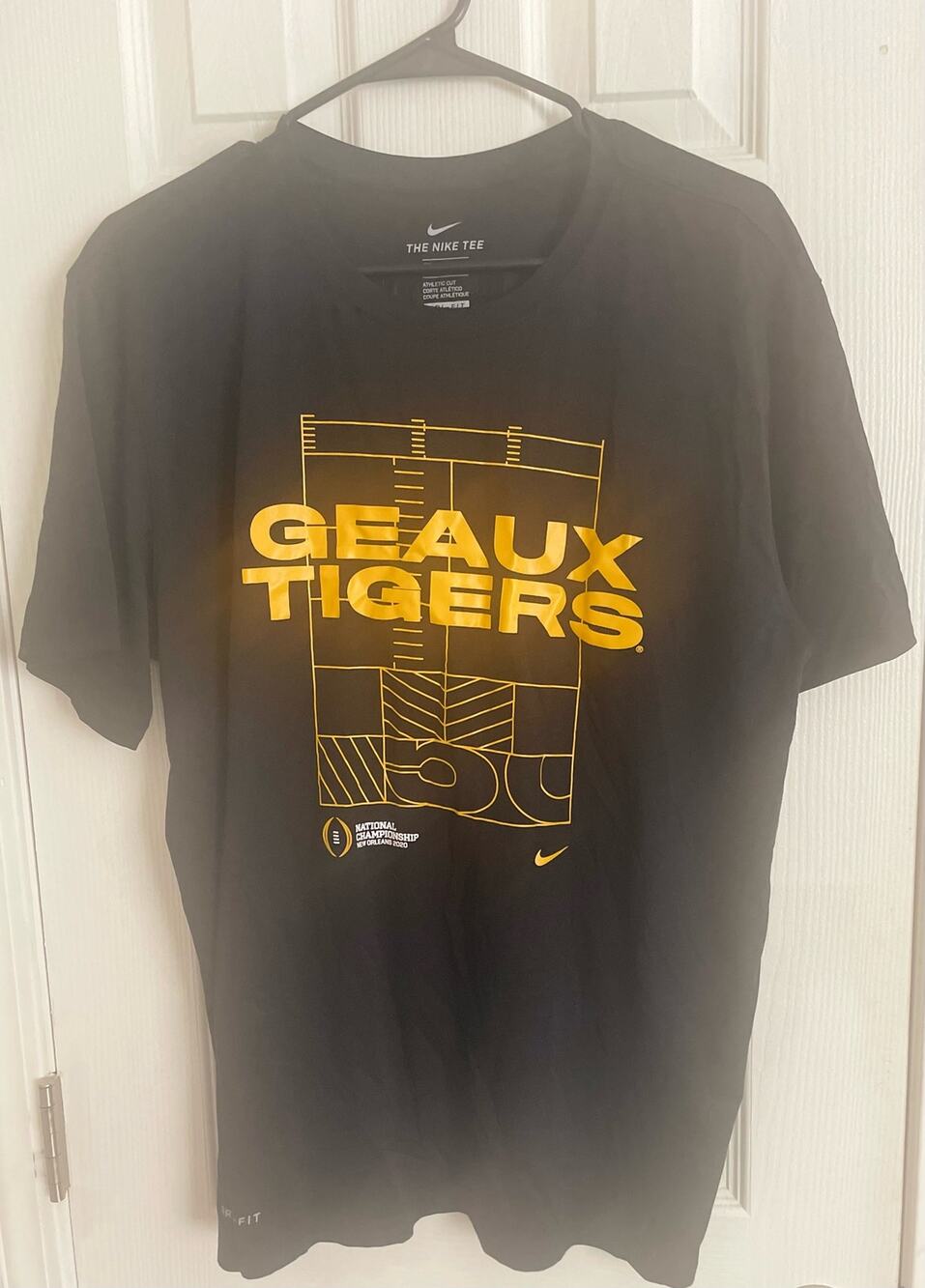 NIKE TEE DRI-FIT Size XL LSU National Championship, B93